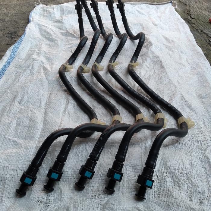 SELANG BENSIN MOBIL TOYOTA - DAIHATSU