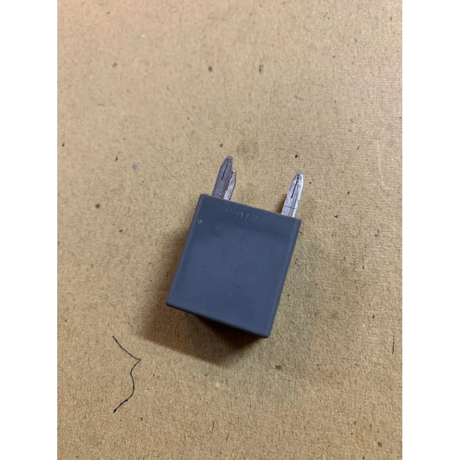 Relay Kaki 4 Chevrolet 135000114 Gm