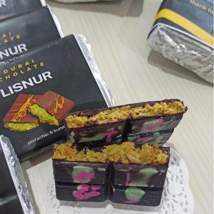 

Osyak.mart Coklat Dubai lisnur - Cemilan Manis Asal Dubai - Snack, Chocolate, Makanan, Kering,