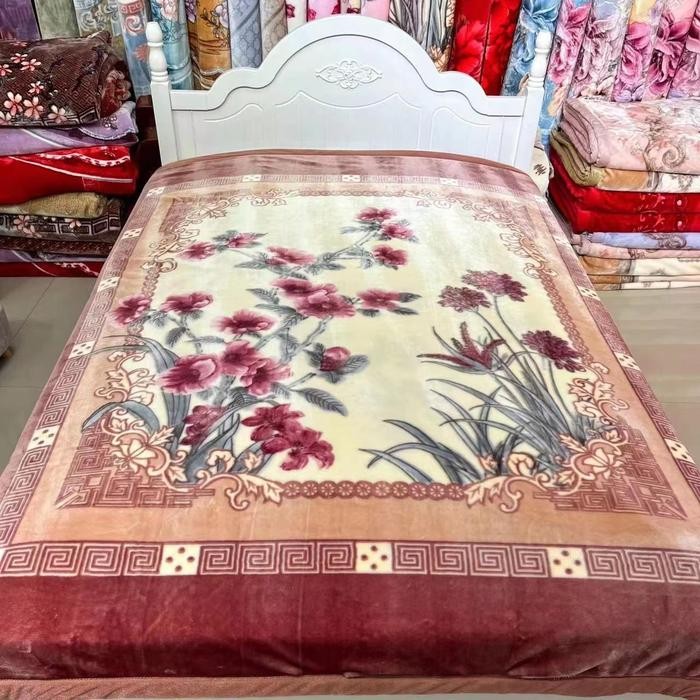 Selimut Bulu Tebal lyester Motif Bunga Uk 200cm x 220cm