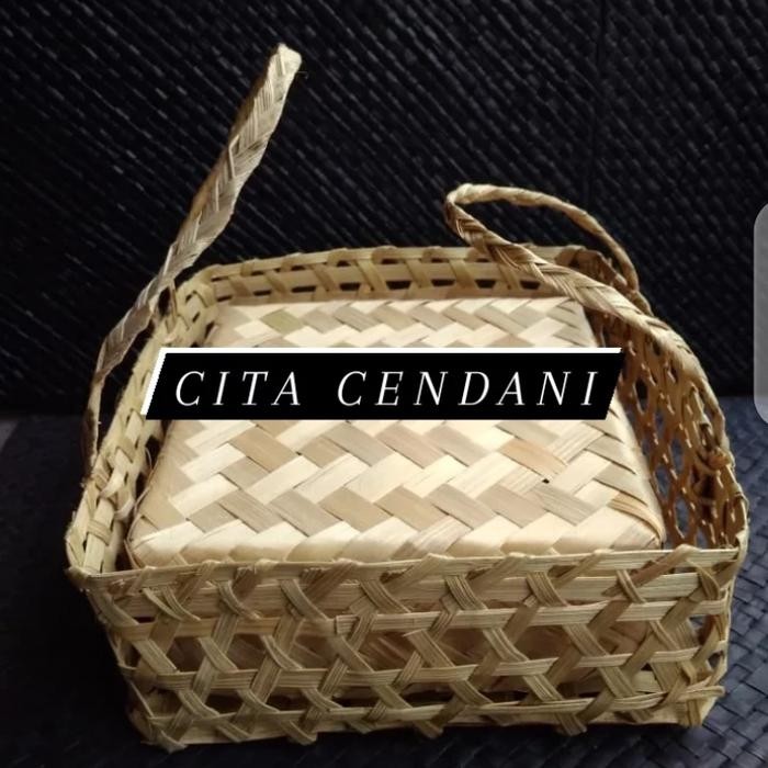 PREMIUM Anyaman Bambu keranjang+isi 1 besek ukuran 20x20