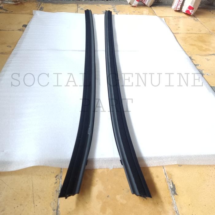 Murah Karet Pelipit Plipit Pintu Kaca Hino Dutro Original