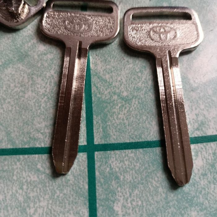 Anak Kunci Duplikat Toyota Kijang Kapsul 7K Avanza Kode 096