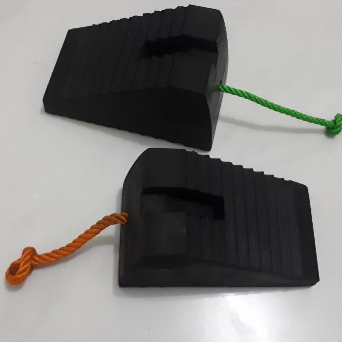 GANJAL BAN PENAHAN MOBIL WHEEL CHOCK GANJALAN BAN PENAHAN GANJAL KARET