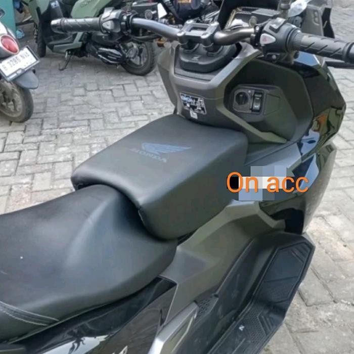 jok anak motor ADV 150/160 jok tambahan motor ADV 150/160 kursi bonceng anak ADV 150/160