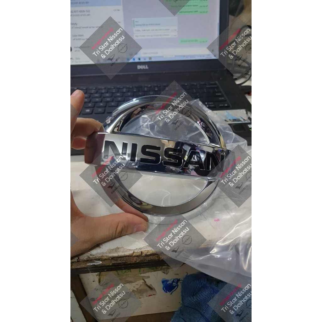 Original Nissan Emblem Logo Depan Nissan Serena C26 2012-2018 Kode 004