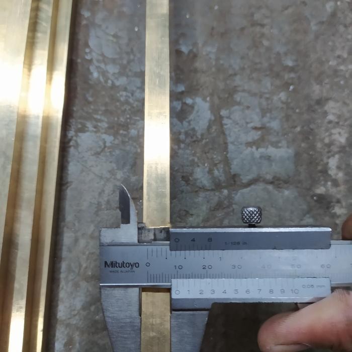 As Kuningan Kotak/Nat Lantai Marmer 10mmx10mmx2500mm Best Quality