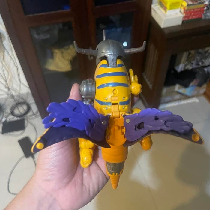 Digivolving spirit metalgreymon greymon bandai