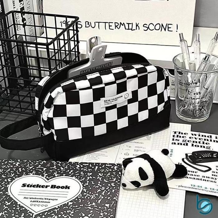 

BEST SELLER Tempat Pensil Kotak Hitam Putih/Pouch/Kotak Pensil - Best Stationary