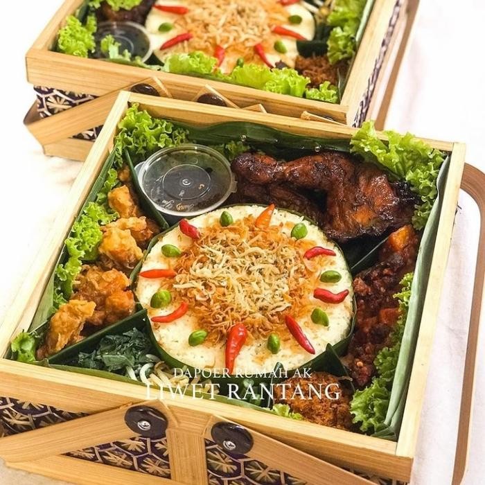 

Hampers / Parcel Nasi Liwet Rantang Premium ( porsi 3 - 4 orang )