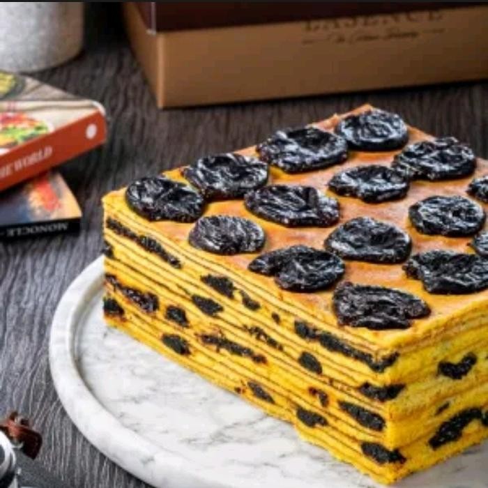 

Lapis Prune / Kue Lapis Prunes by Lasence Bakeshop