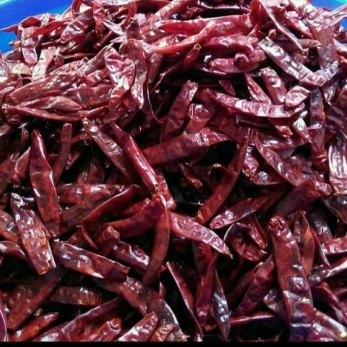 

ASLI chili dry/cabe utuh kering.cocok utk makanan khas nusantara 500gr READY STOCK