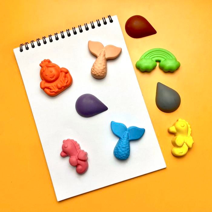 

Beeswax Crayons With Mermaid Theme By Dous Colors Gratisongkir