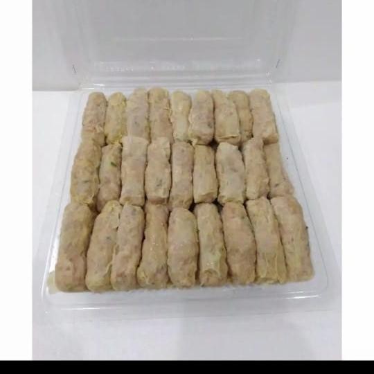 

Ger dimsum lumpia ayam halal isi 25 plus sambal . frozen food