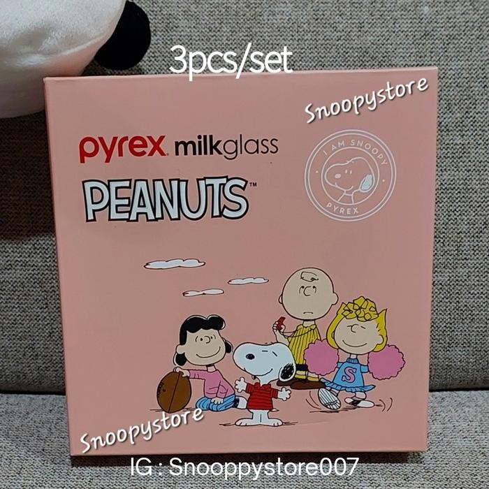Snoopy Peanuts pyrex milkglass 3pcs set