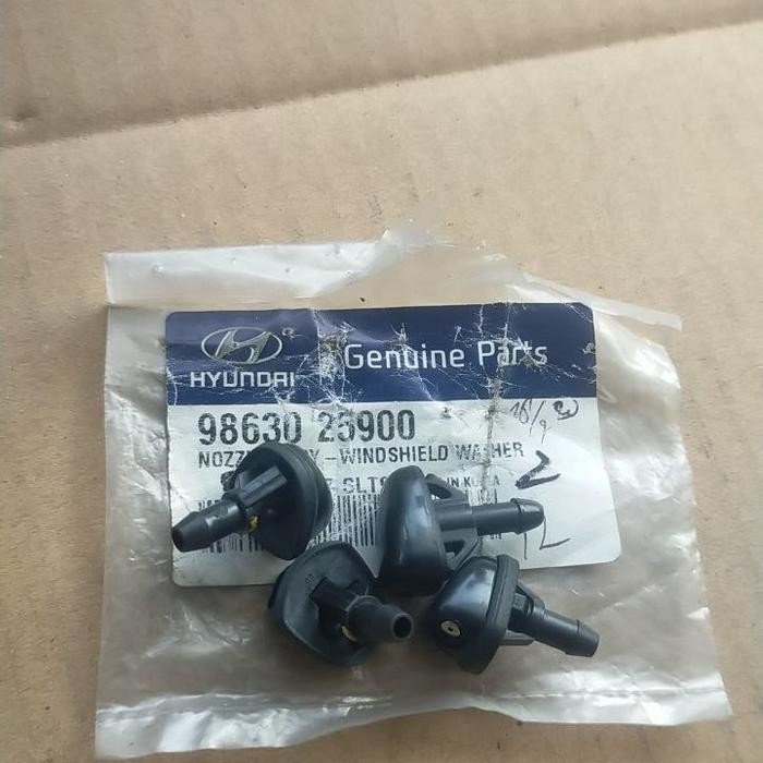 Mata Kucing Nozzle Washer Penyemprot Air Wiper Hyundai Verna Kode 017
