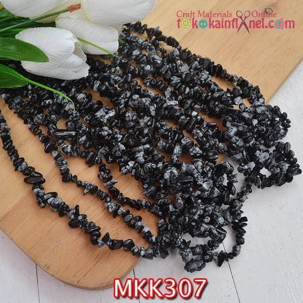 MKK307 Manik Kerikil Batu Kecil Hitam ( 1 string 40cm) *