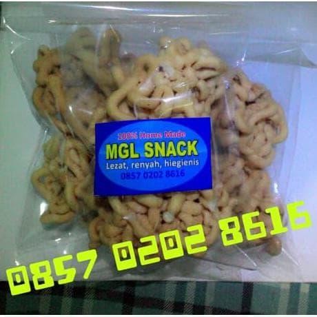 

ORIGINAL "Unthuk Cacing" Makanan Ringan Khas Unik Aneh Manis Renyah Halal ~ READY STOCK