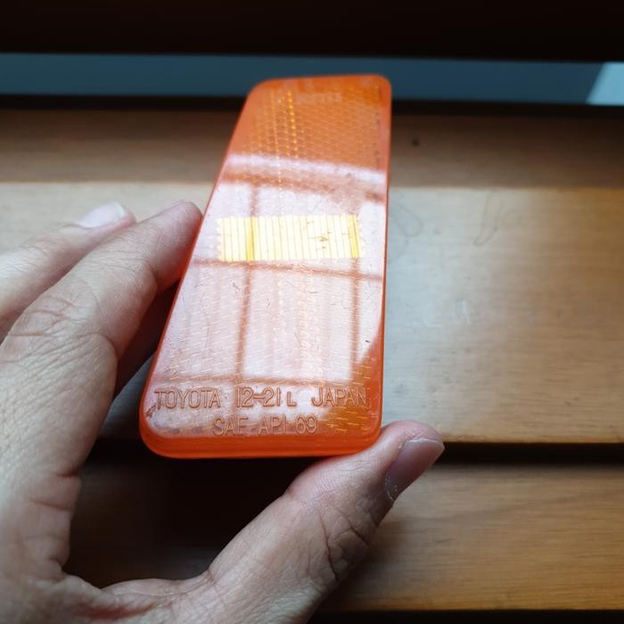Reflektor Stoplamp Kiri Toyota Corolla 1972