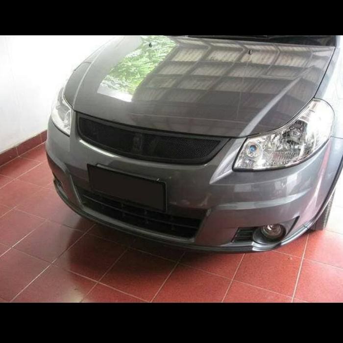 Grill sx4 - xover sporty
