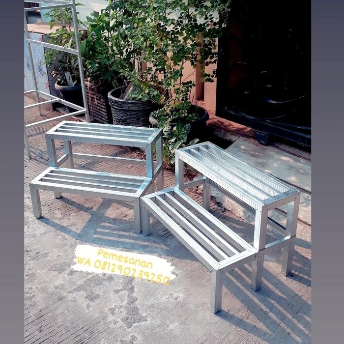 Rak pot bunga dari baja ringan