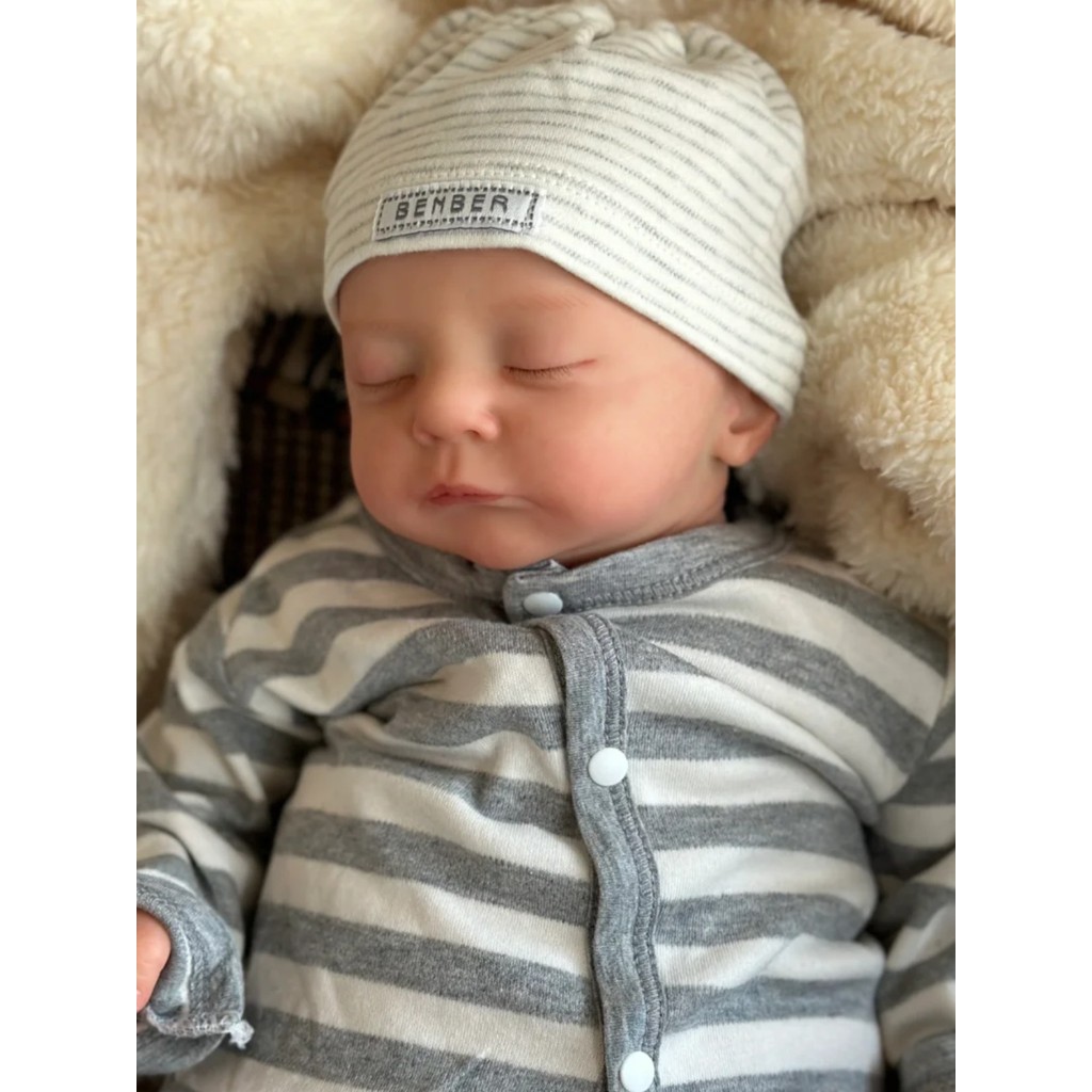 18 Inch Lifelike Bebe Reborn 3D Painted Doll Handmade Lifelike Bald Newborn Baby Doll For Children