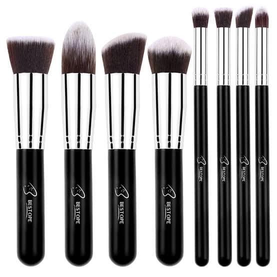 De Base makeup tools