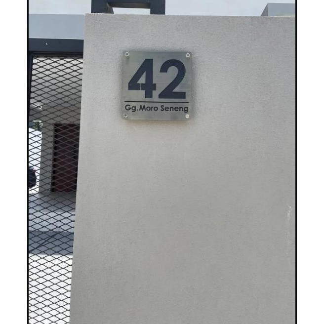 Nomor Rumah Stainless Steel Ukuran 25 x 25 cm