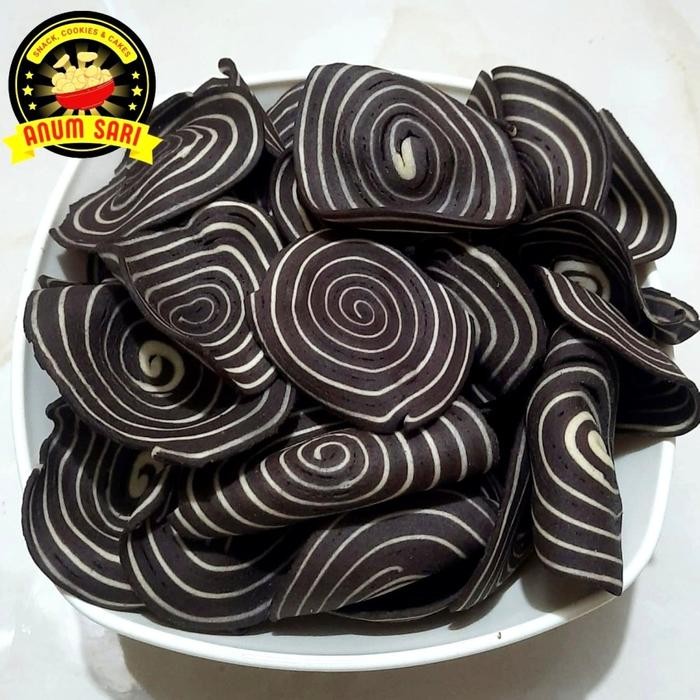 

Sedia Keripik Kuping Gajah Manis Renyah 250 Gram / Ce Snack - Anum Sari