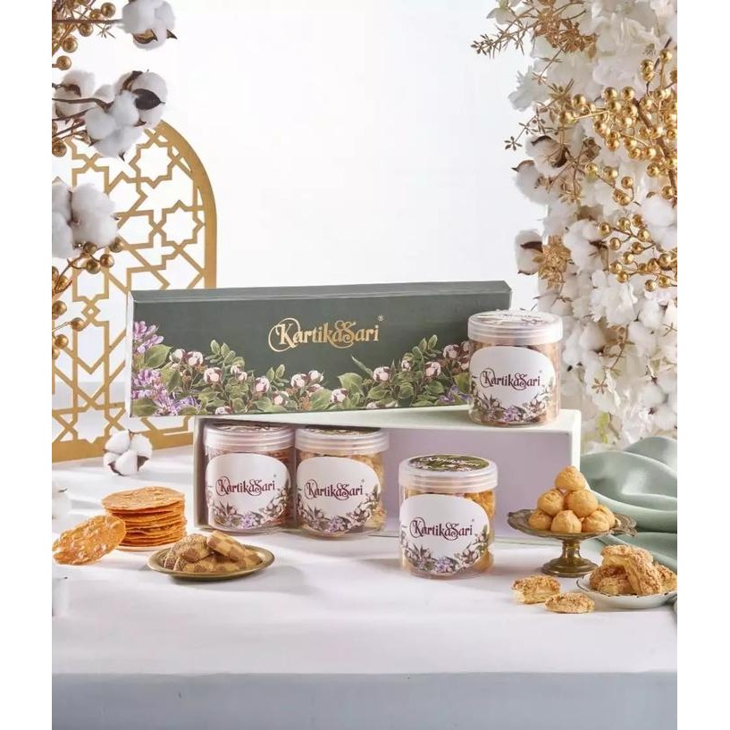 

KARTIKA SARI HAMPERS 2022 GIFT BOX 8 NATAL CHRISTMAS NEW YEAR PARCEL L