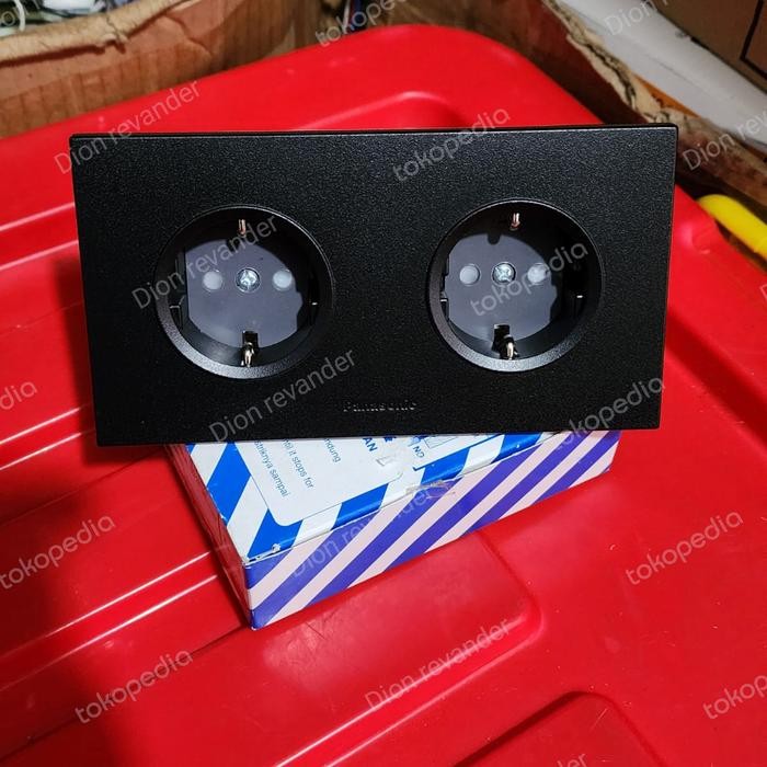 PANASONIC STOP KONTAK 2 LUBANG BLACK INBOW