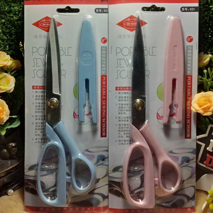 

AT Gunting Kain Dengan Penutup