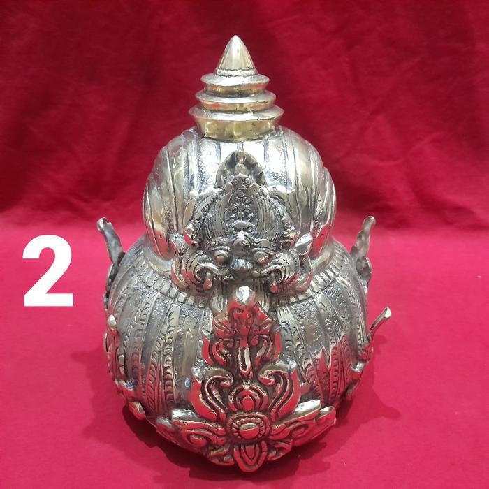 BARANG ANTIK MAHKOTA RAJA BAHAN KUNINGAN SARI