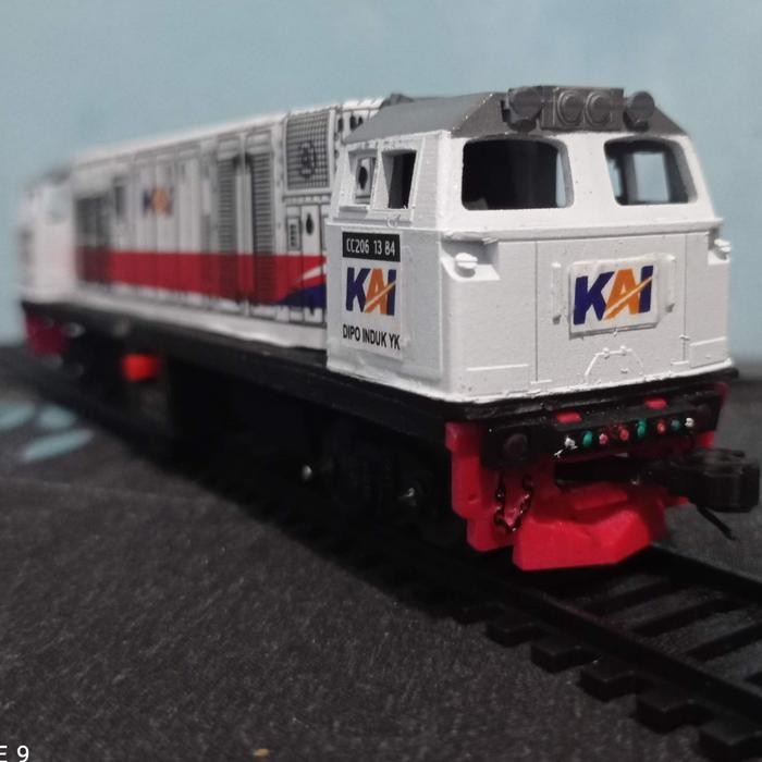 Ready- Lokomotif Cc 206 Skala Ho