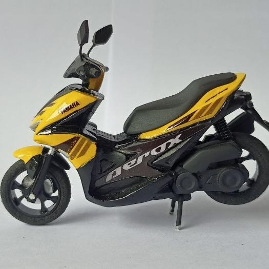 Miniatur Motor Yamaha Aerox 1 55 Kuning Mainan Koleksi Skala 18 Murah Pasti Ori