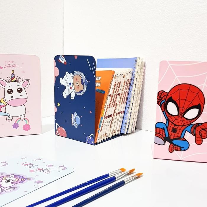 

BOS Book End Bergambar/Pembatas Buku/Sekat/Susun Buku/Organizer Desk