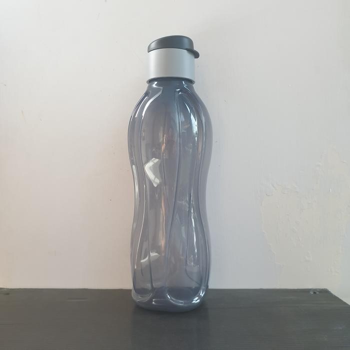 Tupperware Eco Man Black Only 750 ml Botol Minum Hitam Saja Satuan