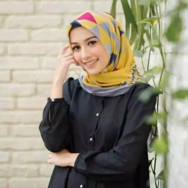 (Expert) HIJAB SEGI EMPAT VOAL MOTIF GARIS KUNING KERUDUNG JILBAB TERBARU