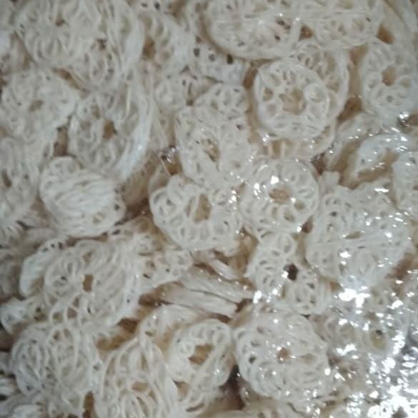 

Kerupuk Mawar/Kampung Putih Ukuran Kecil Mentah 5Kg