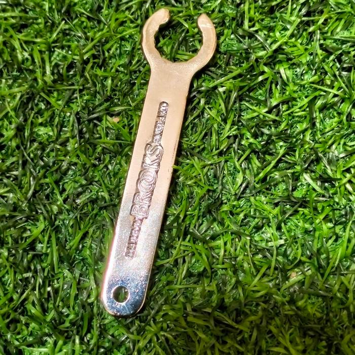 Kunci Sadel Brooks Untuk Setting Ketegangan Kulit Sadel Brooks