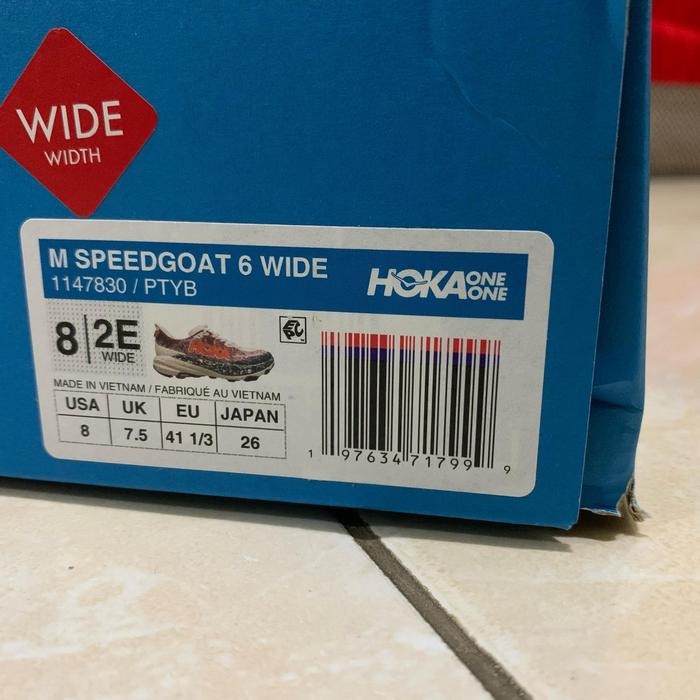 Hoka Speedgoat 6 41 1/3 wide