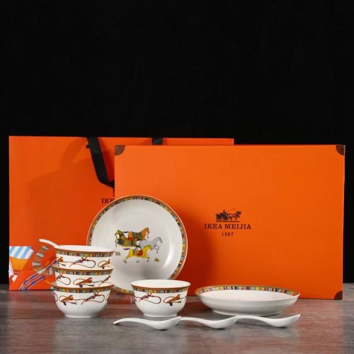 Hampers Piring Mangkok Keramik / Piring Mangkok Keramik Horse Orange