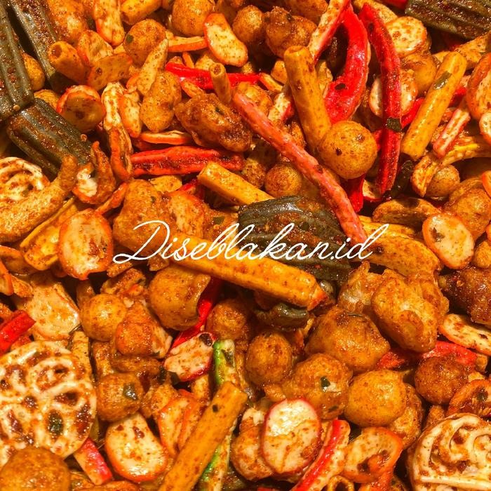 

SEBLAK MIX/ SEBLAK CAMPUR/ SEBLAK PEDAS DAUN JERUK KEMASAN 500GR