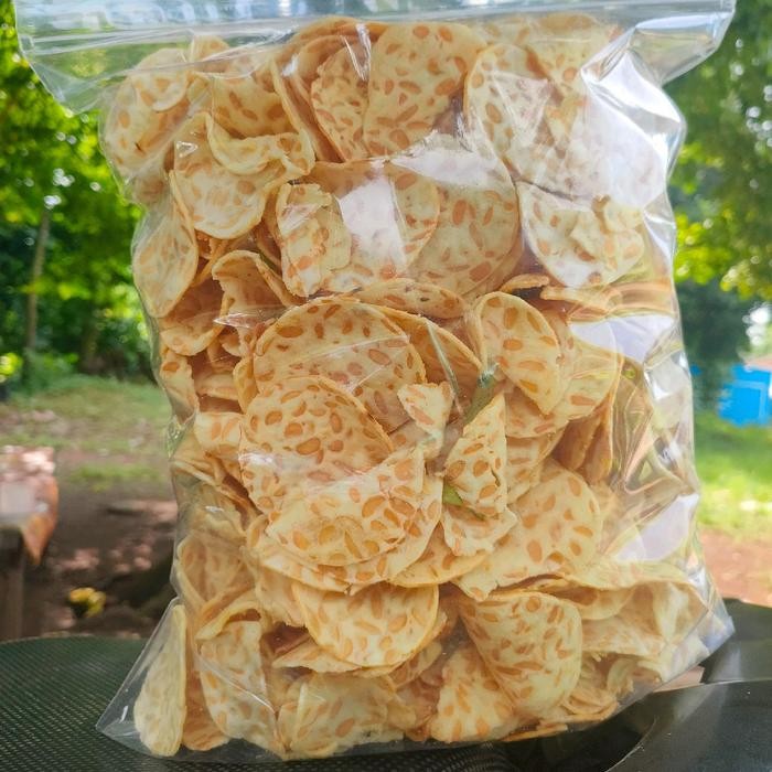 

KRIPIK TEMPE SAGU CRISPY 250GRAM CEMILAN FOOD SNACKS KERIPIK