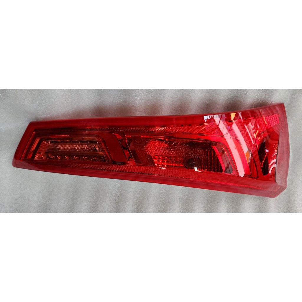 23593482 - STOPLAMP RH WULING ALMAZ