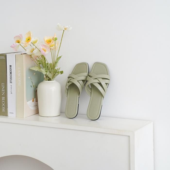 Luxuscollection Indo - Zode Ivana Sandal - Tanpa Hak - Sendal Wanita - Mint, Cream, Black