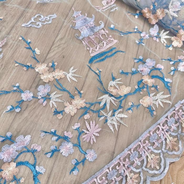 

KAIN SOFT TULLE GARDEN PAGODA CHINOISERIE TILE MOTIF PAGODA COLOURFULL CANTIK (LEBAR 130CM) COCOK