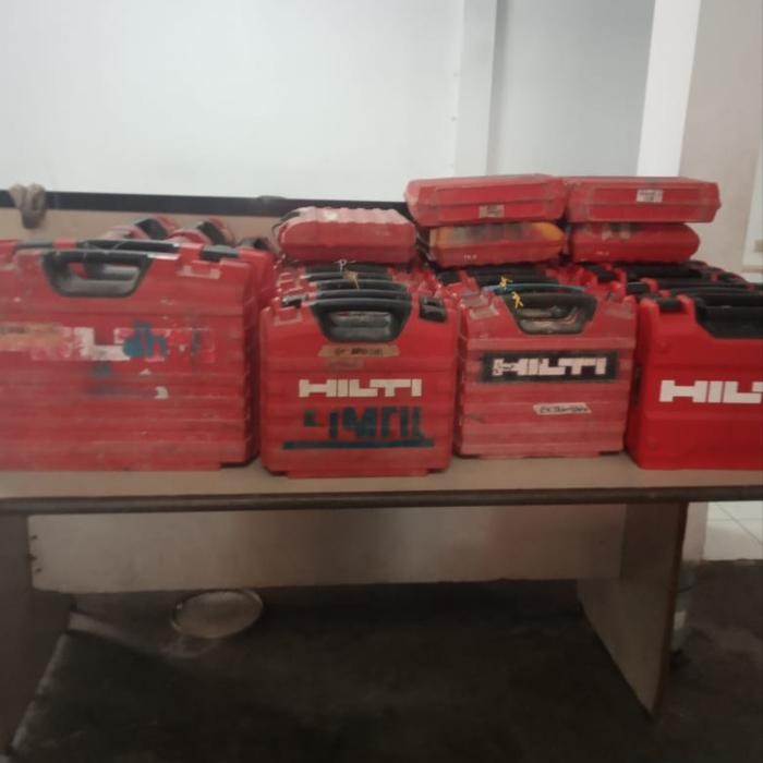 SECOND HILTI TE 2 ROTARY HAMMER DRILL SALE