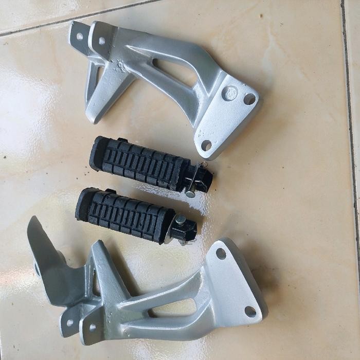 Footstep Belakang Pijakan Kaki Belakang Motor Jupiter Z Burhan Motorcycle *