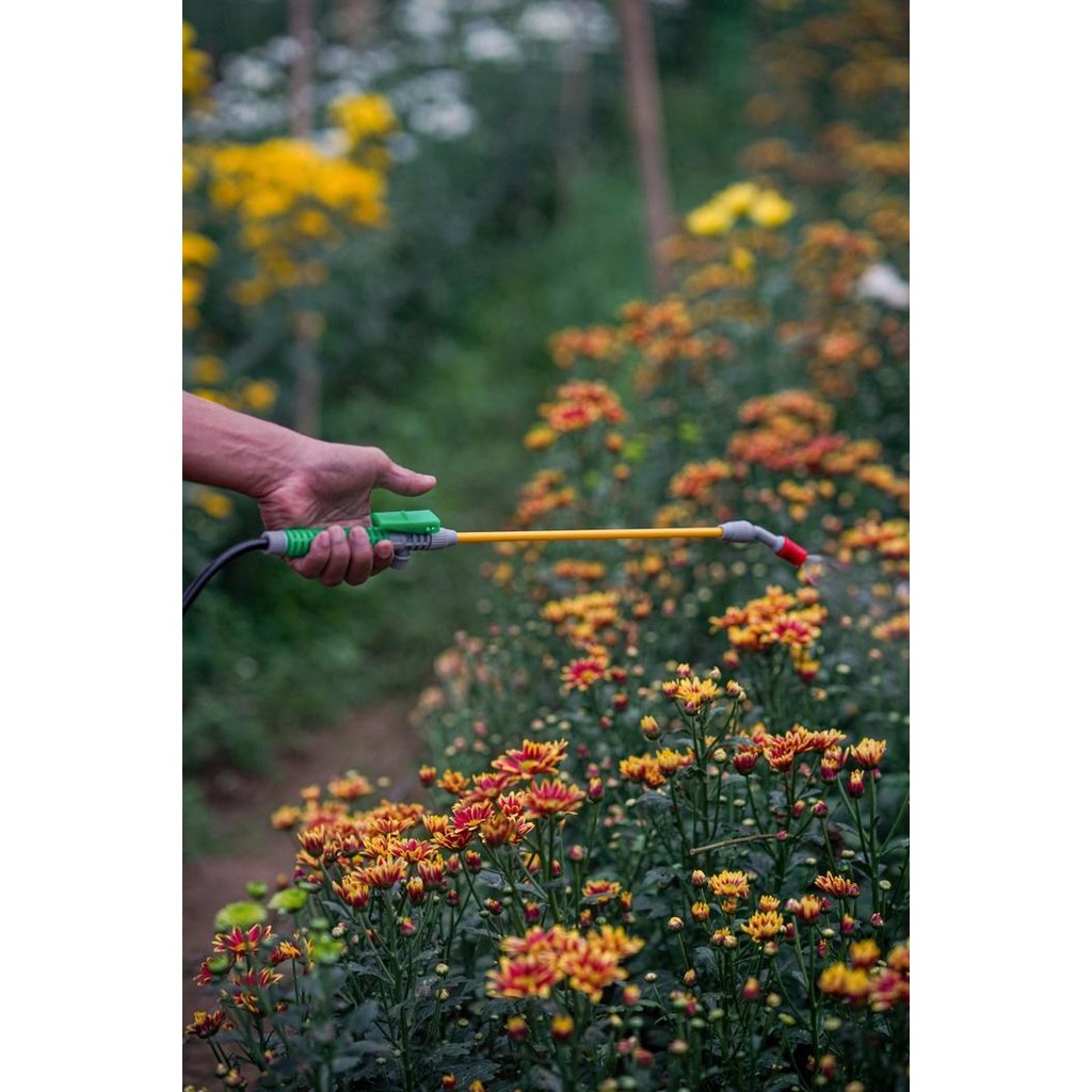 Sprayer Alat Semprot Bertekanan Semprotan Tanaman - Yoto 4 Liter